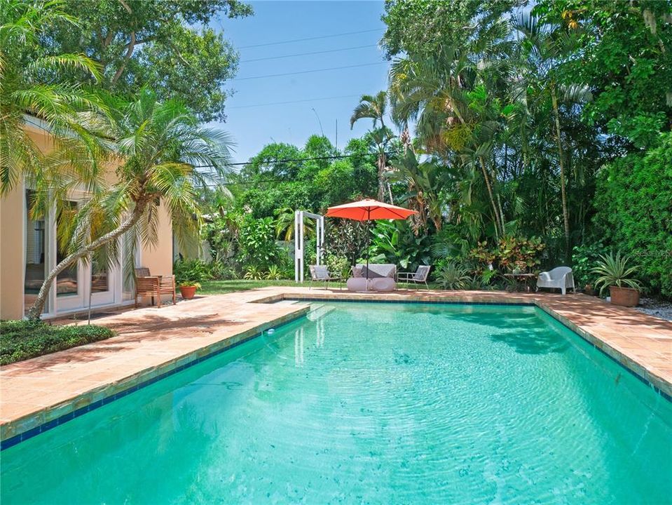 For Sale: $1,249,000 (5 beds, 4 baths, 4090 Square Feet)