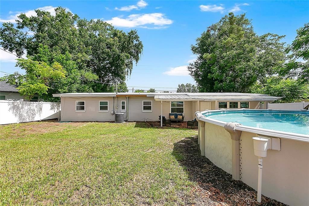 For Sale: $310,000 (3 beds, 2 baths, 1606 Square Feet)