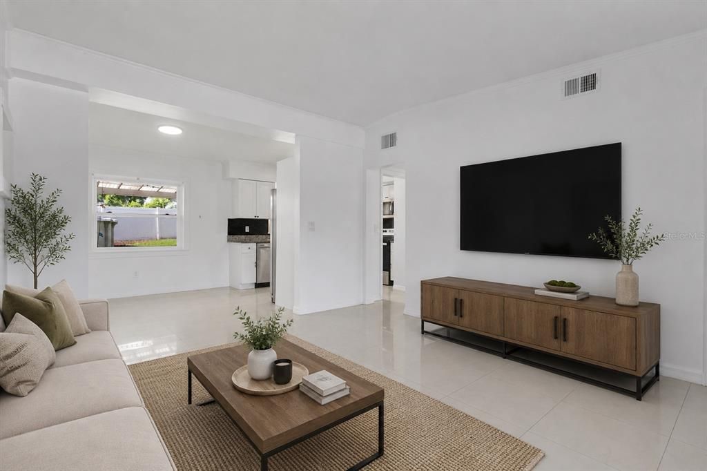 For Sale: $310,000 (3 beds, 2 baths, 1606 Square Feet)