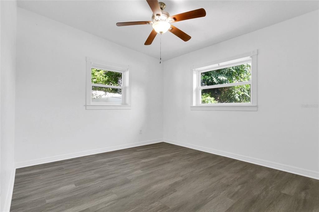 For Sale: $310,000 (3 beds, 2 baths, 1606 Square Feet)