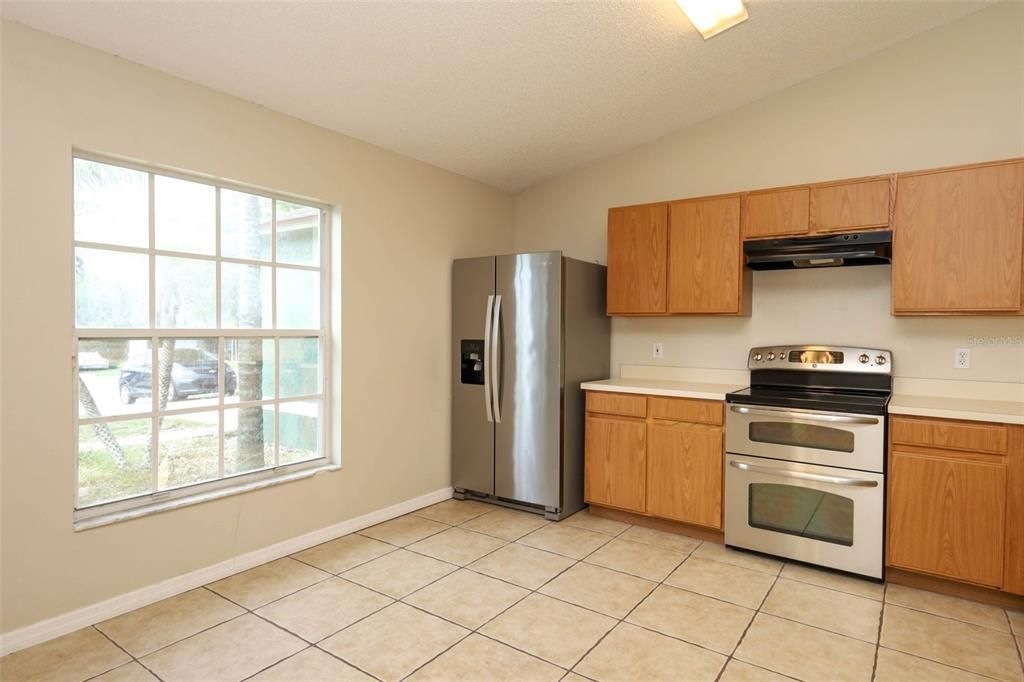 Activo con contrato: $299,990 (3 camas, 2 baños, 1524 Pies cuadrados)