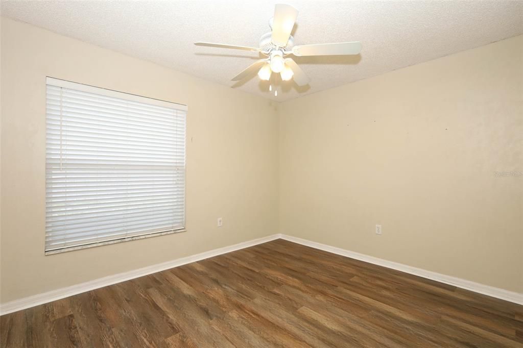 Activo con contrato: $299,990 (3 camas, 2 baños, 1524 Pies cuadrados)