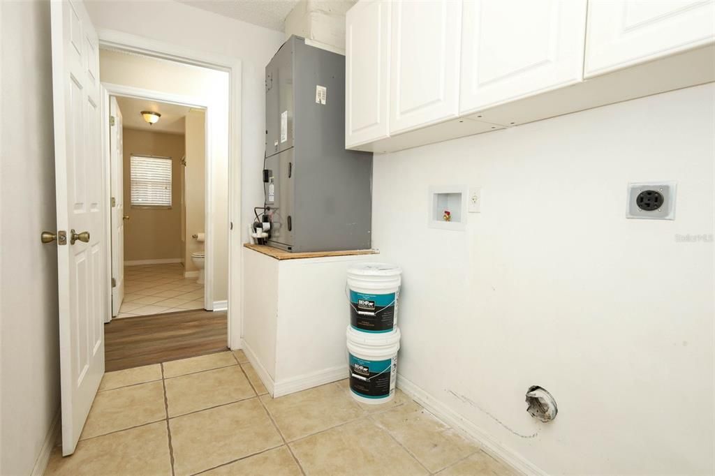 Activo con contrato: $299,990 (3 camas, 2 baños, 1524 Pies cuadrados)