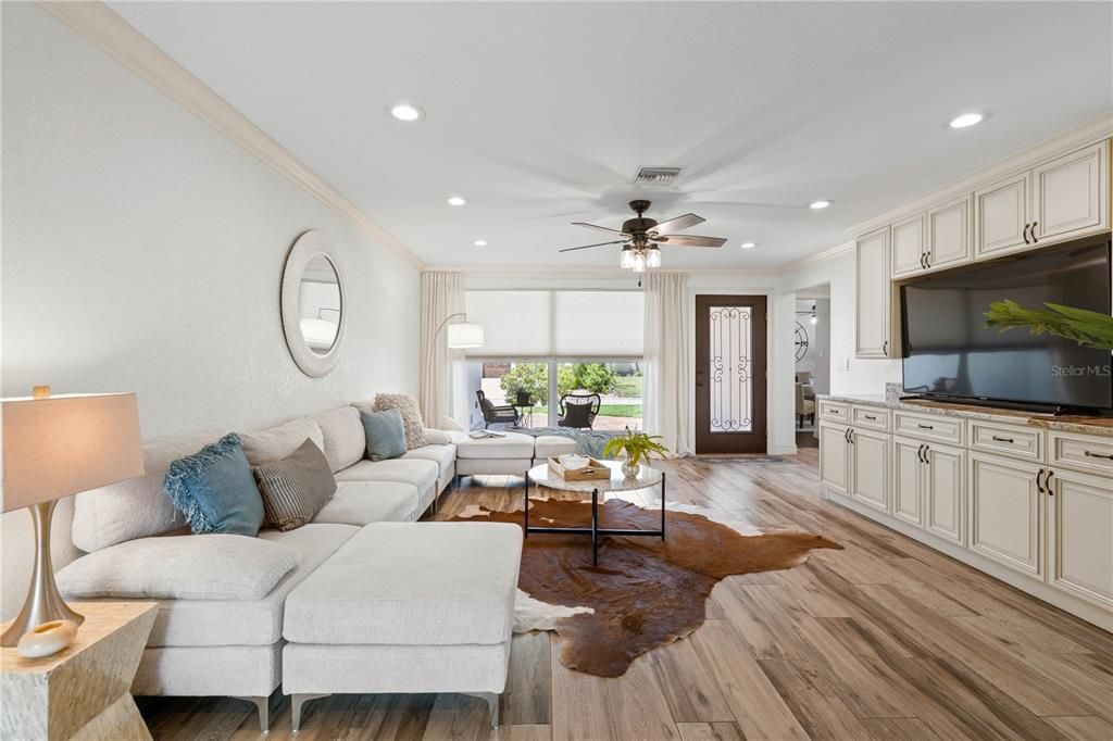 На продажу: $825,000 (3 спален, 2 ванн, 1622 Квадратных фут)