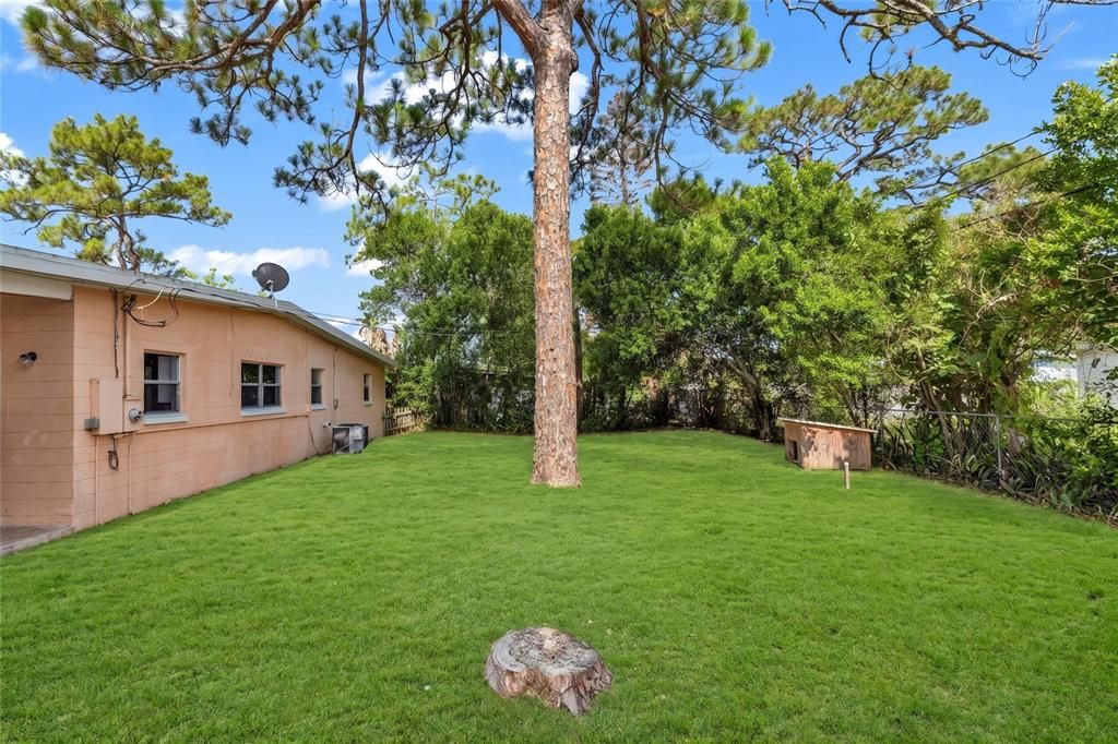 For Sale: $199,999 (3 beds, 2 baths, 1173 Square Feet)