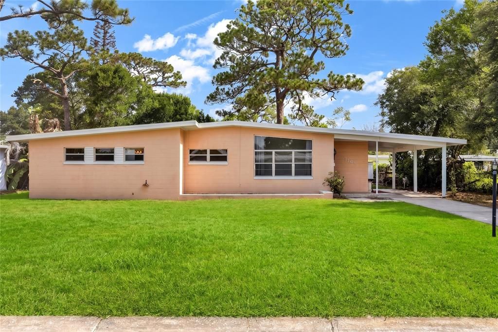 For Sale: $199,999 (3 beds, 2 baths, 1173 Square Feet)