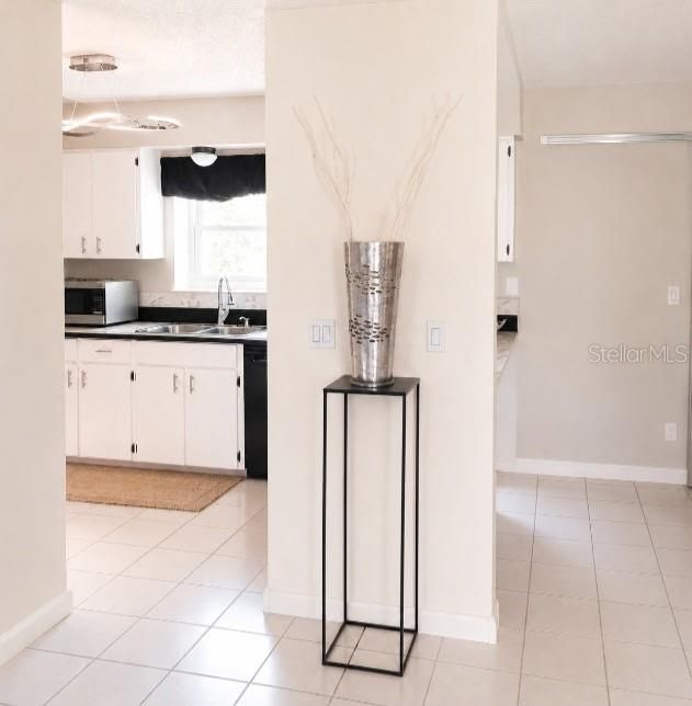 En Venta: $330,000 (3 camas, 2 baños, 1846 Pies cuadrados)