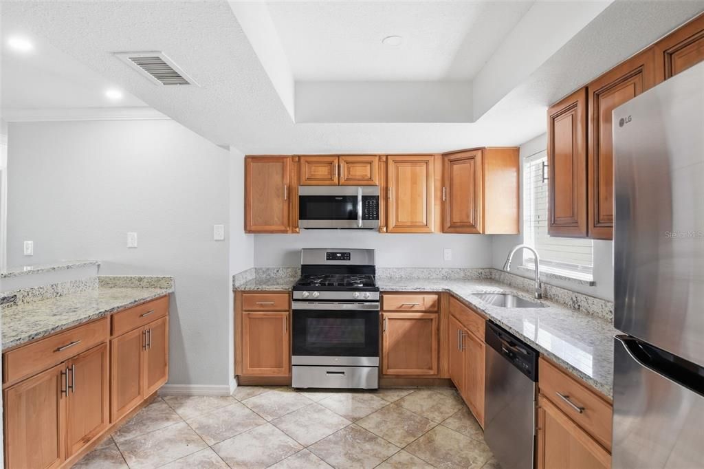 En Venta: $409,999 (3 camas, 2 baños, 1330 Pies cuadrados)