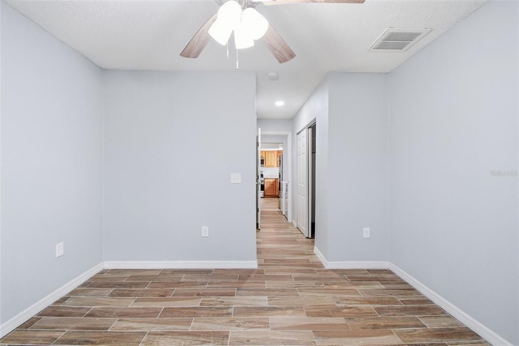 En Venta: $409,999 (3 camas, 2 baños, 1330 Pies cuadrados)