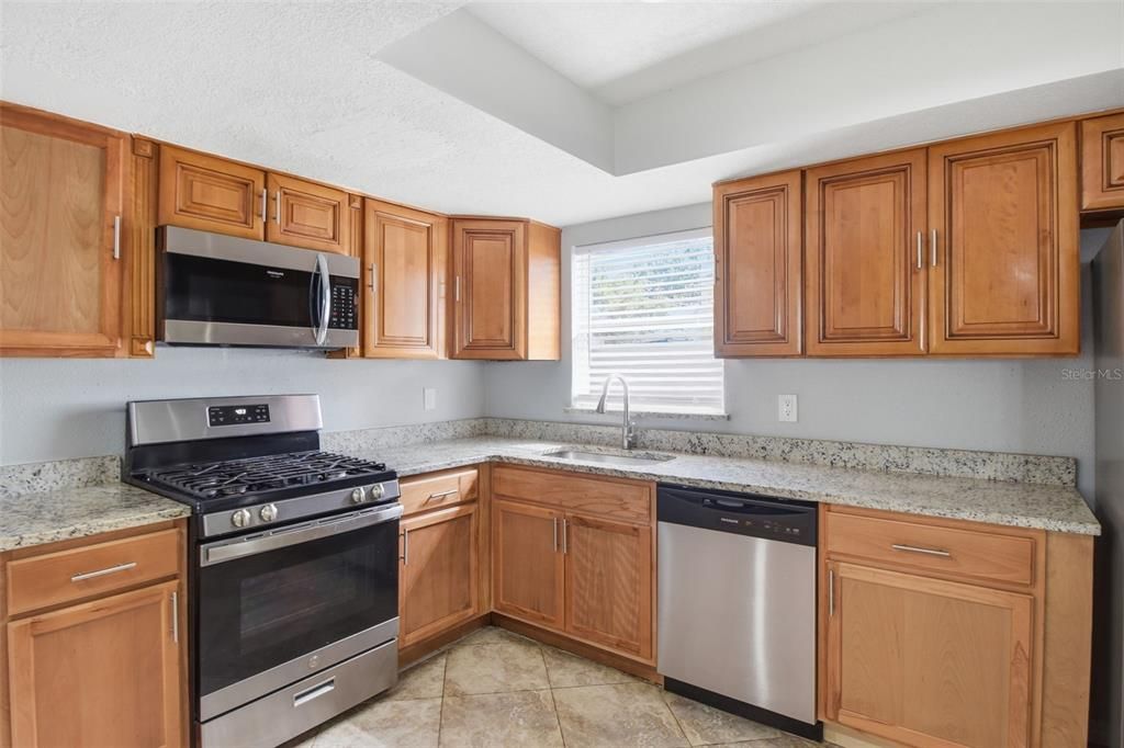 En Venta: $409,999 (3 camas, 2 baños, 1330 Pies cuadrados)