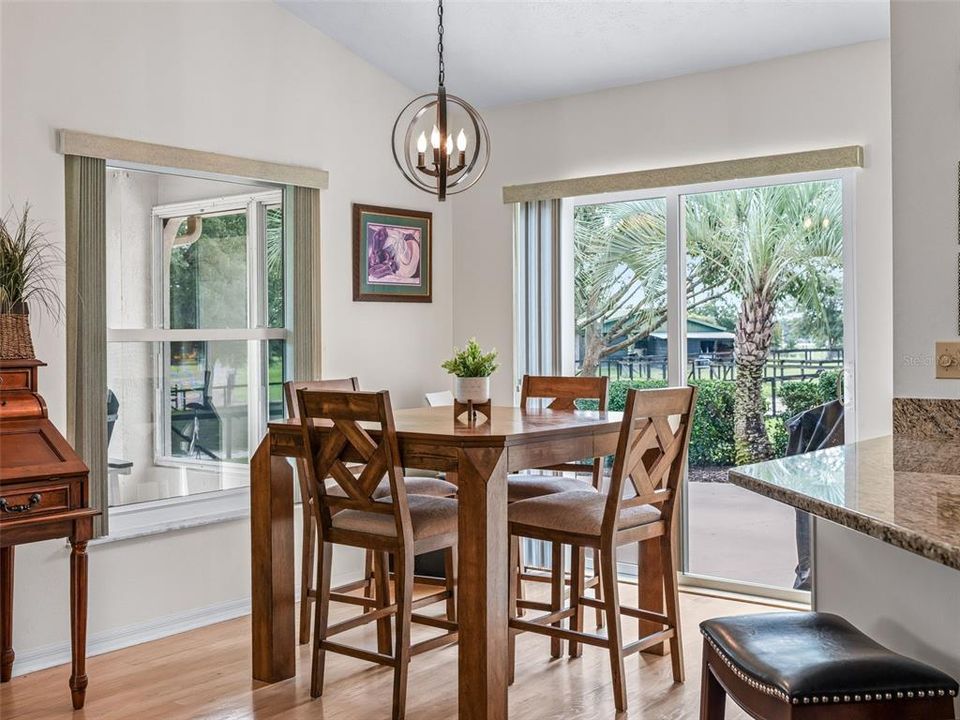 For Sale: $549,900 (2 beds, 2 baths, 1200 Square Feet)