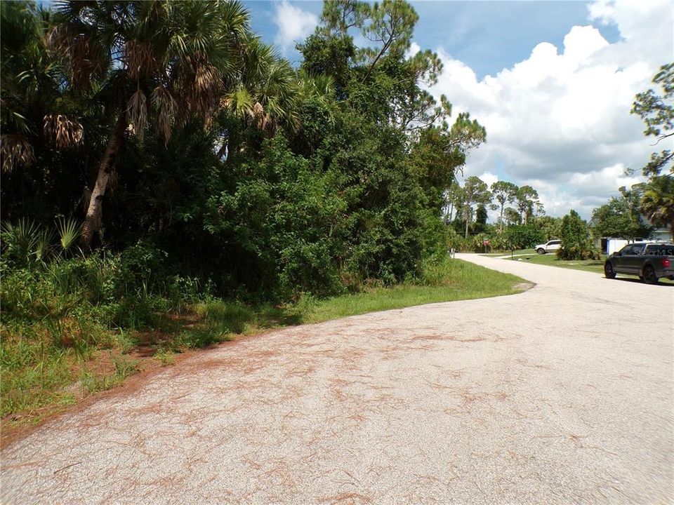 待售: $22,990 (0.22 acres)