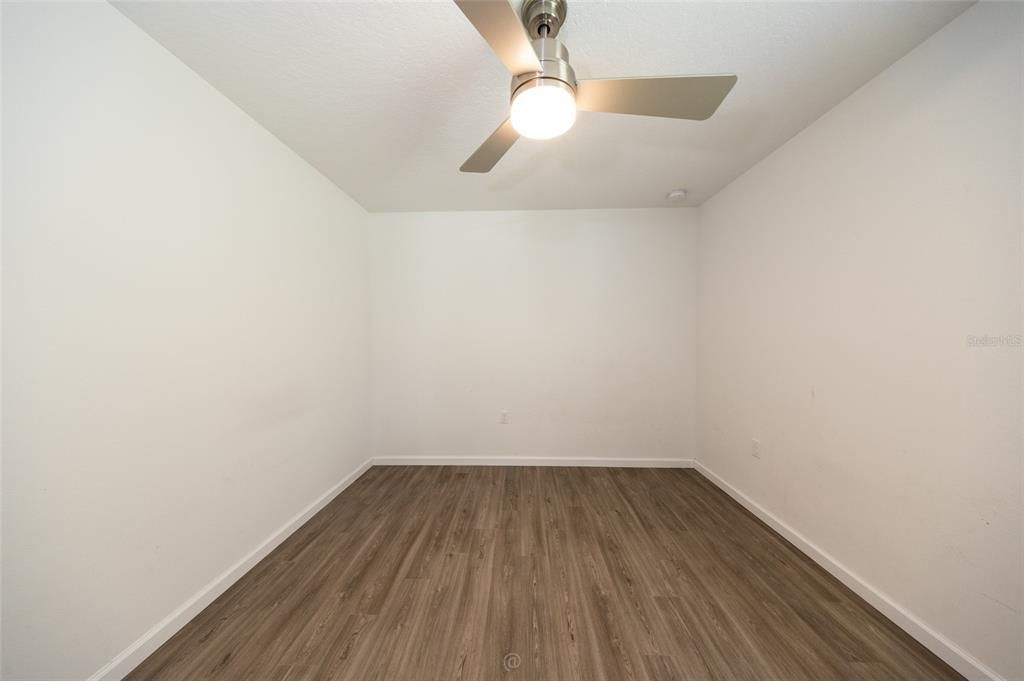 For Sale: $344,900 (4 beds, 2 baths, 1652 Square Feet)