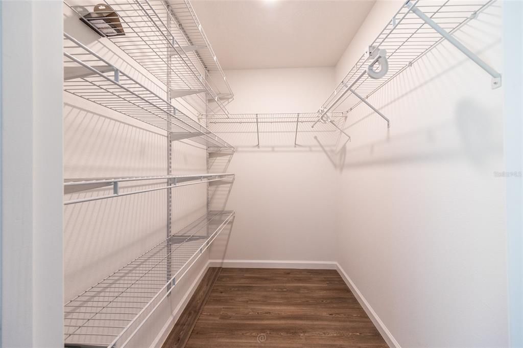 For Sale: $344,900 (4 beds, 2 baths, 1652 Square Feet)