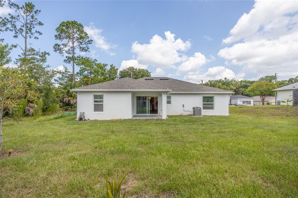 For Sale: $344,900 (4 beds, 2 baths, 1652 Square Feet)