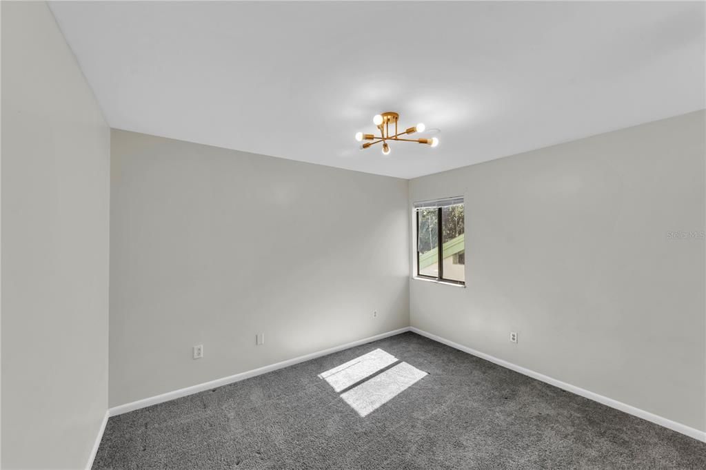 В аренду: $1,950 (2 спален, 2 ванн, 1256 Квадратных фут)