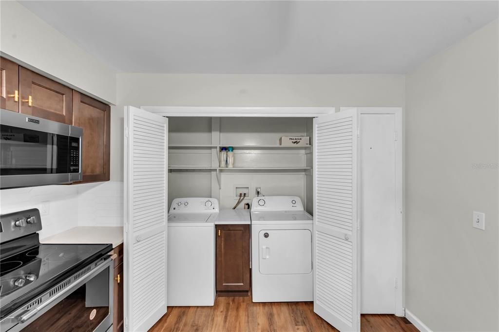 В аренду: $1,950 (2 спален, 2 ванн, 1256 Квадратных фут)