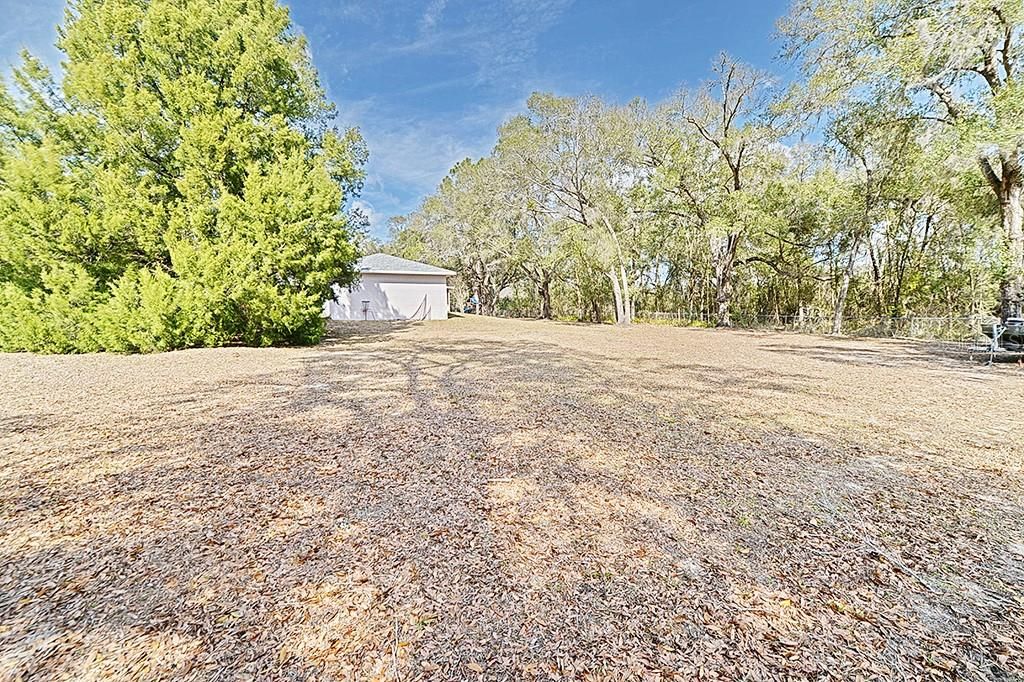 For Sale: $229,950 (3 beds, 2 baths, 1371 Square Feet)