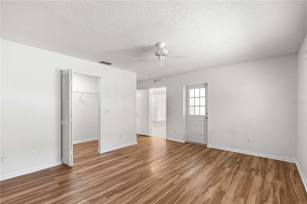 В аренду: $1,600 (2 спален, 2 ванн, 1412 Квадратных фут)