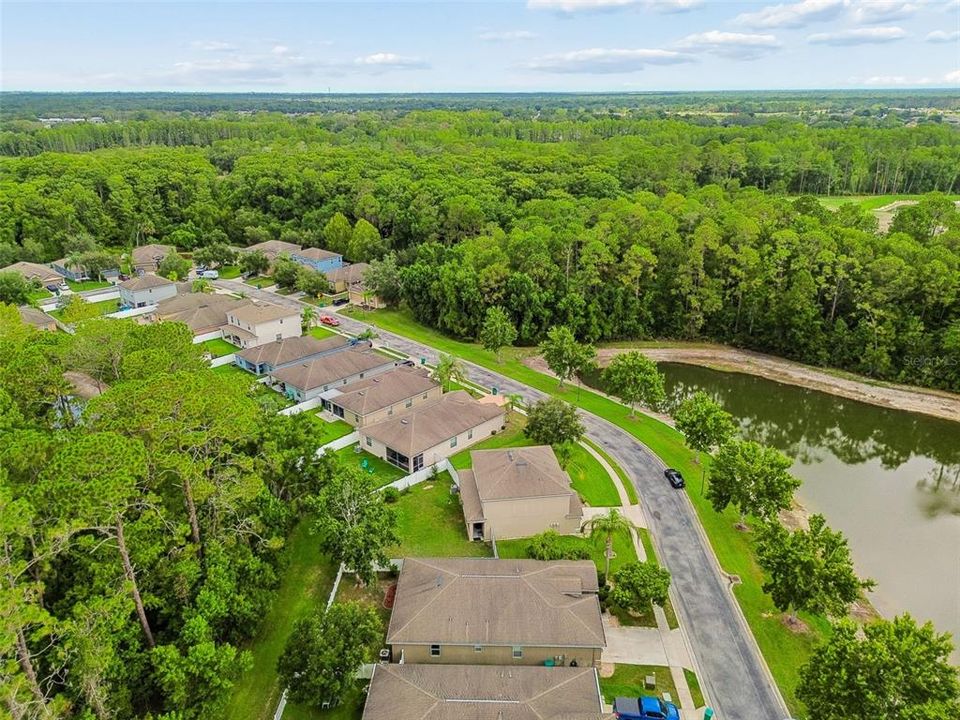 En Venta: $349,900 (4 camas, 3 baños, 2027 Pies cuadrados)