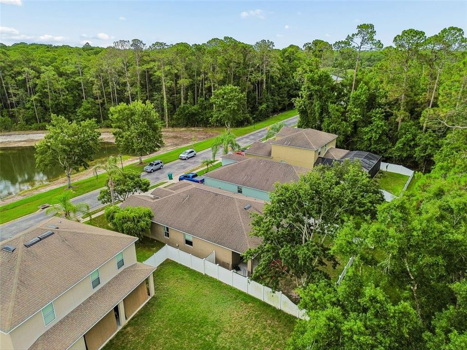 En Venta: $349,900 (4 camas, 3 baños, 2027 Pies cuadrados)
