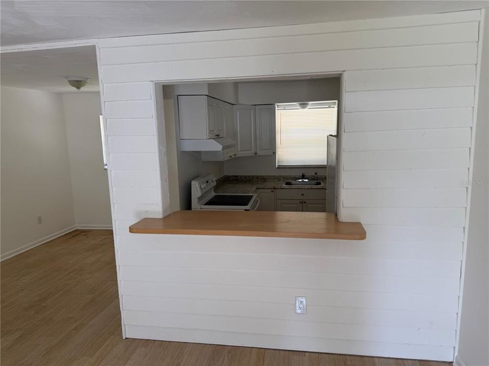 For Sale: $224,900 (3 beds, 1 baths, 1100 Square Feet)
