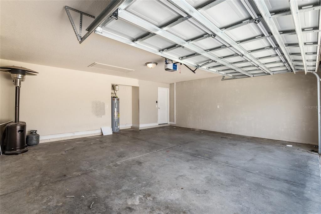 En Venta: $449,000 (4 camas, 3 baños, 2591 Pies cuadrados)