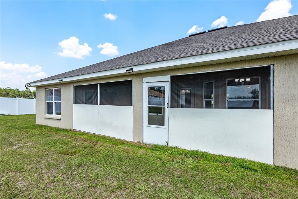 En Venta: $449,000 (4 camas, 3 baños, 2591 Pies cuadrados)
