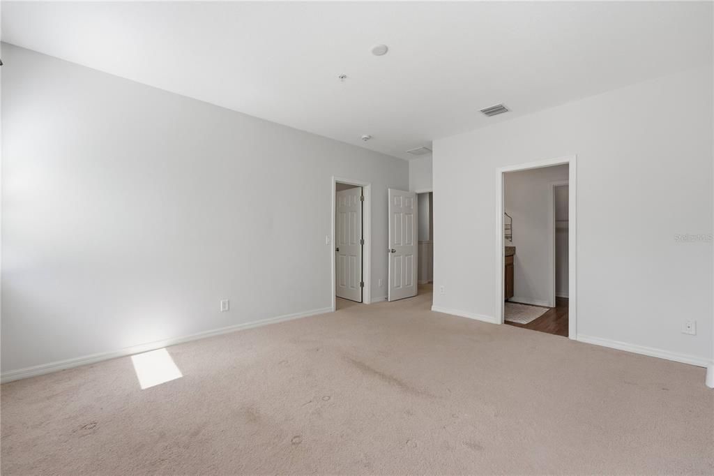 В аренду: $2,500 (3 спален, 2 ванн, 1575 Квадратных фут)
