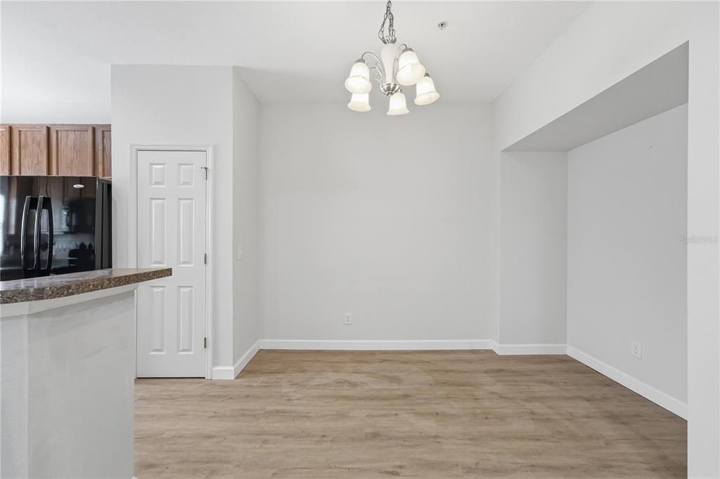 В аренду: $2,500 (3 спален, 2 ванн, 1575 Квадратных фут)