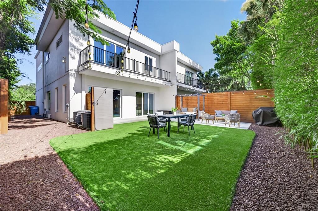 For Sale: $975,000 (4 beds, 3 baths, 3070 Square Feet)