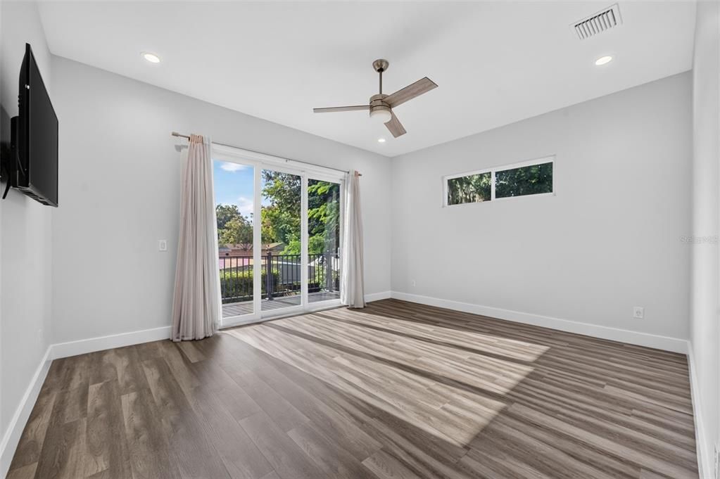 For Sale: $975,000 (4 beds, 3 baths, 3070 Square Feet)