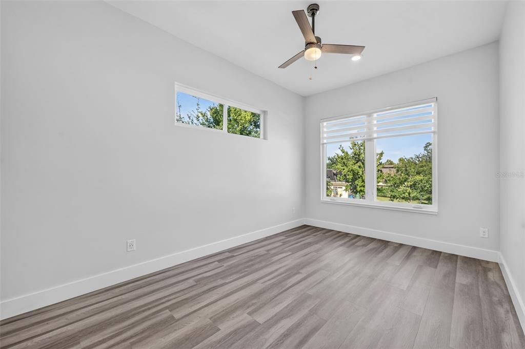 For Sale: $975,000 (4 beds, 3 baths, 3070 Square Feet)