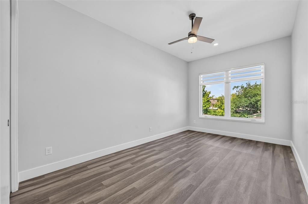 For Sale: $975,000 (4 beds, 3 baths, 3070 Square Feet)
