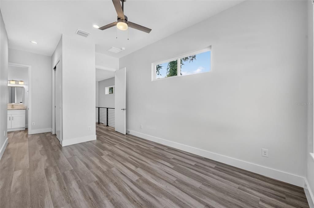 For Sale: $975,000 (4 beds, 3 baths, 3070 Square Feet)
