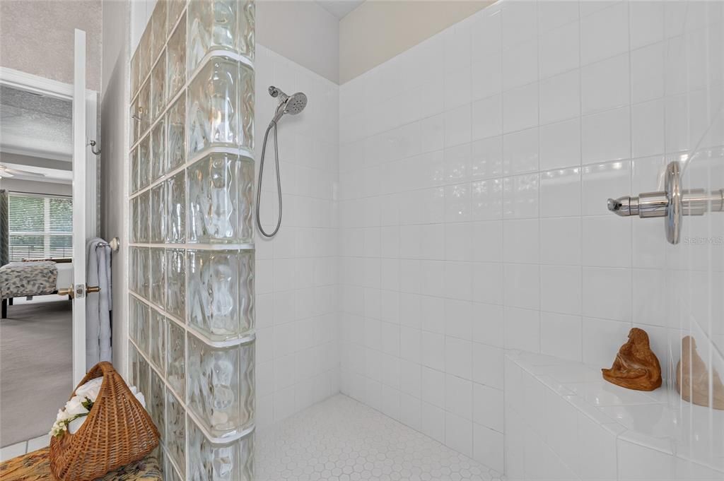 На продажу: $419,900 (3 спален, 2 ванн, 2436 Квадратных фут)