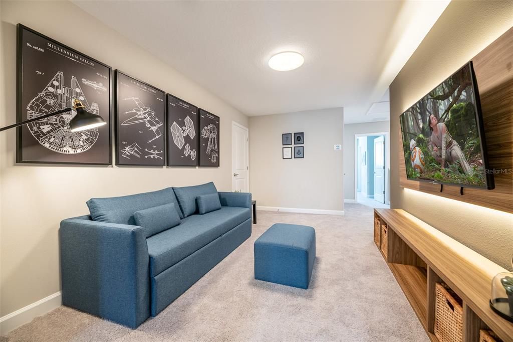 На продажу: $439,000 (4 спален, 4 ванн, 2112 Квадратных фут)