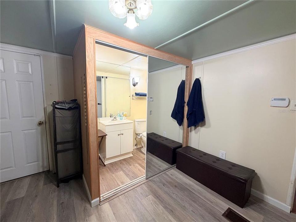 En Venta: $150,000 (2 camas, 1 baños, 956 Pies cuadrados)