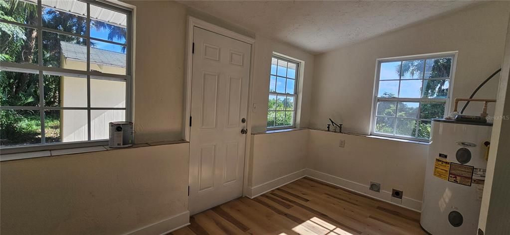 En Venta: $299,900 (3 camas, 2 baños, 1539 Pies cuadrados)