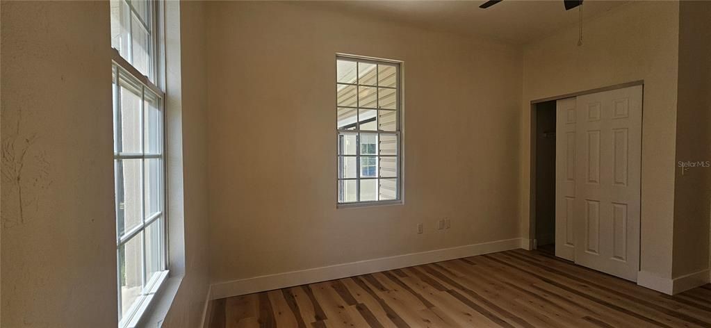 En Venta: $299,900 (3 camas, 2 baños, 1539 Pies cuadrados)