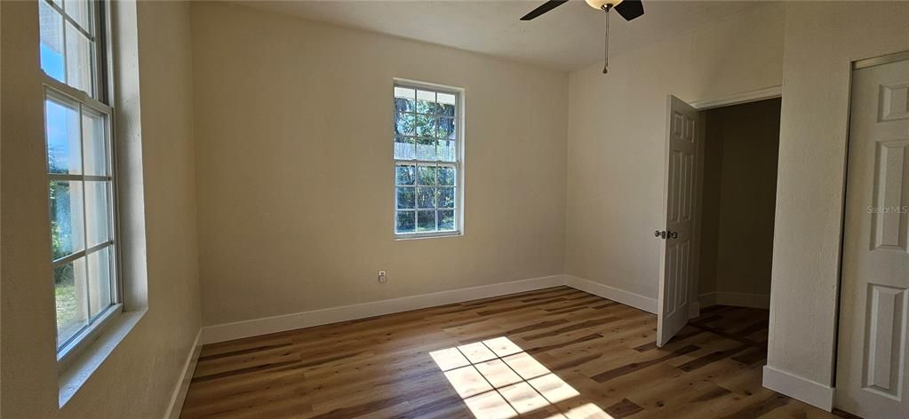 En Venta: $299,900 (3 camas, 2 baños, 1539 Pies cuadrados)