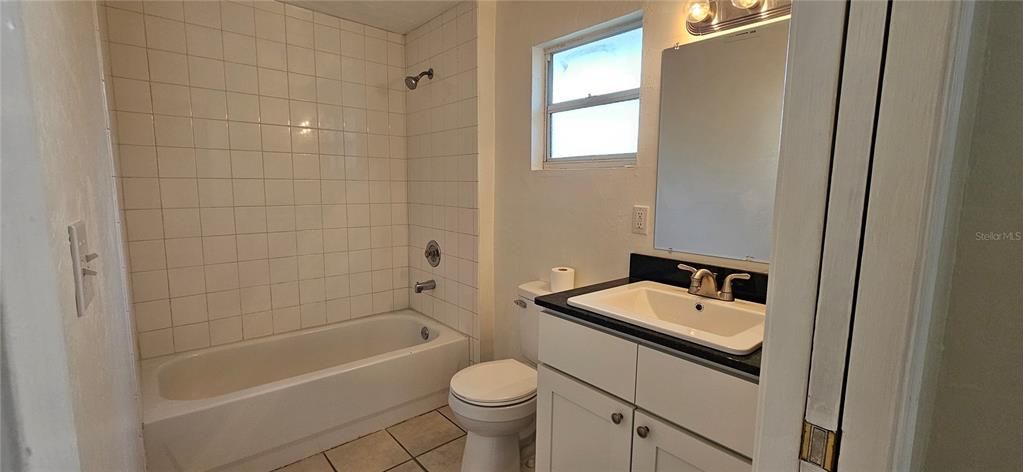 En Venta: $299,900 (3 camas, 2 baños, 1539 Pies cuadrados)