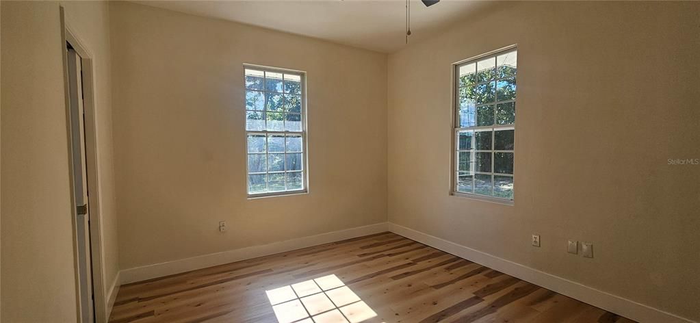 En Venta: $299,900 (3 camas, 2 baños, 1539 Pies cuadrados)