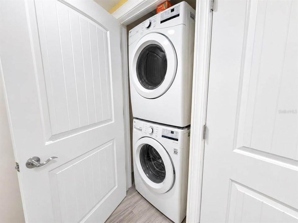 For Rent: $8,500 (3 beds, 2 baths, 2100 Square Feet)