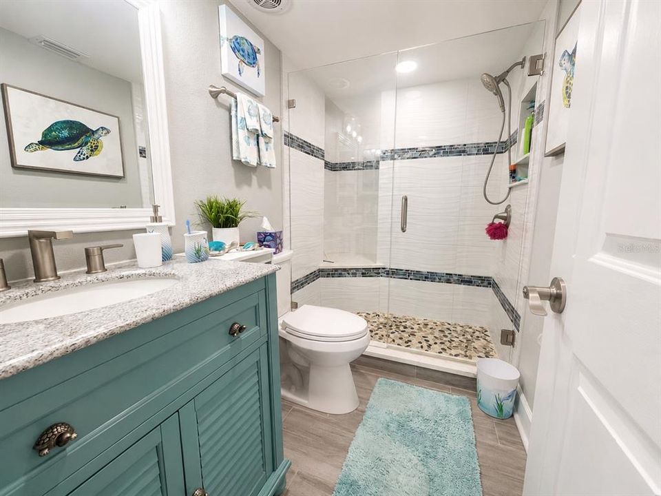 For Rent: $8,500 (3 beds, 2 baths, 2100 Square Feet)