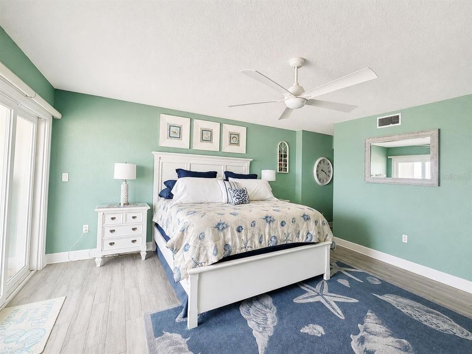 For Rent: $8,500 (3 beds, 2 baths, 2100 Square Feet)
