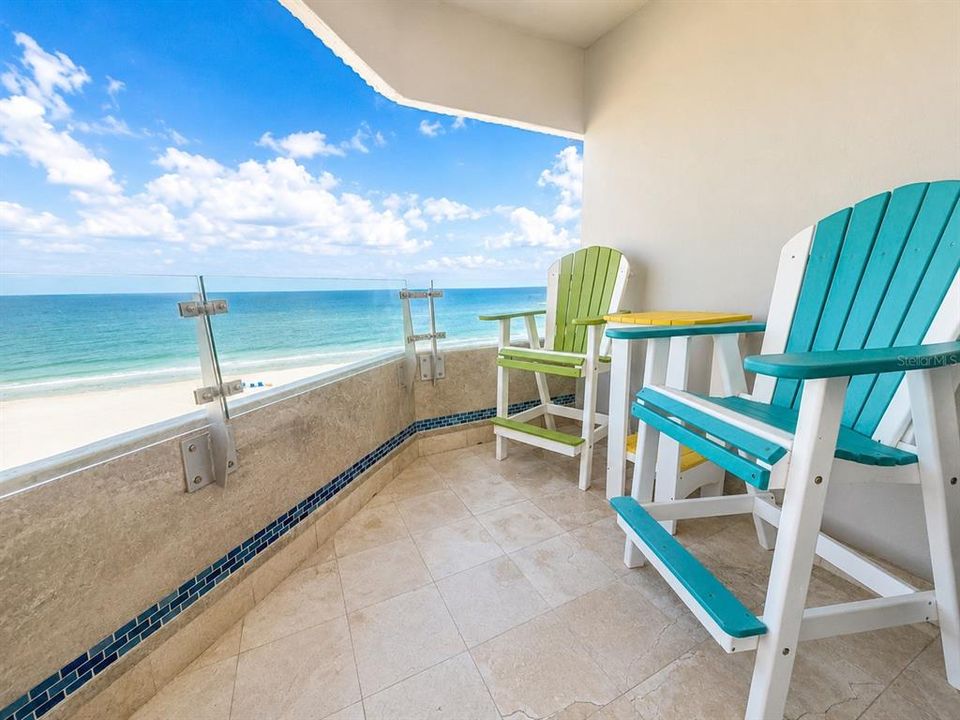 For Rent: $8,500 (3 beds, 2 baths, 2100 Square Feet)