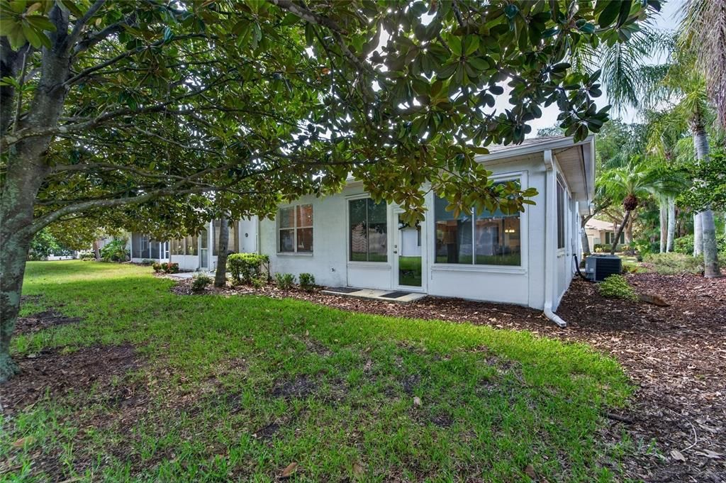 Activo con contrato: $225,000 (3 camas, 2 baños, 1301 Pies cuadrados)