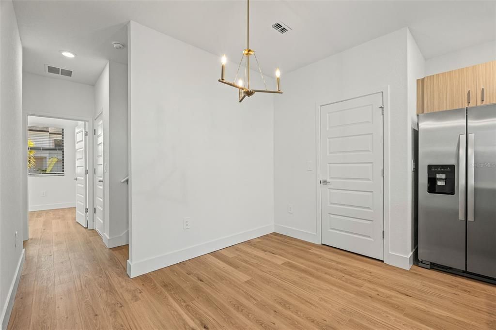For Rent: $2,947 (4 beds, 3 baths, 1848 Square Feet)
