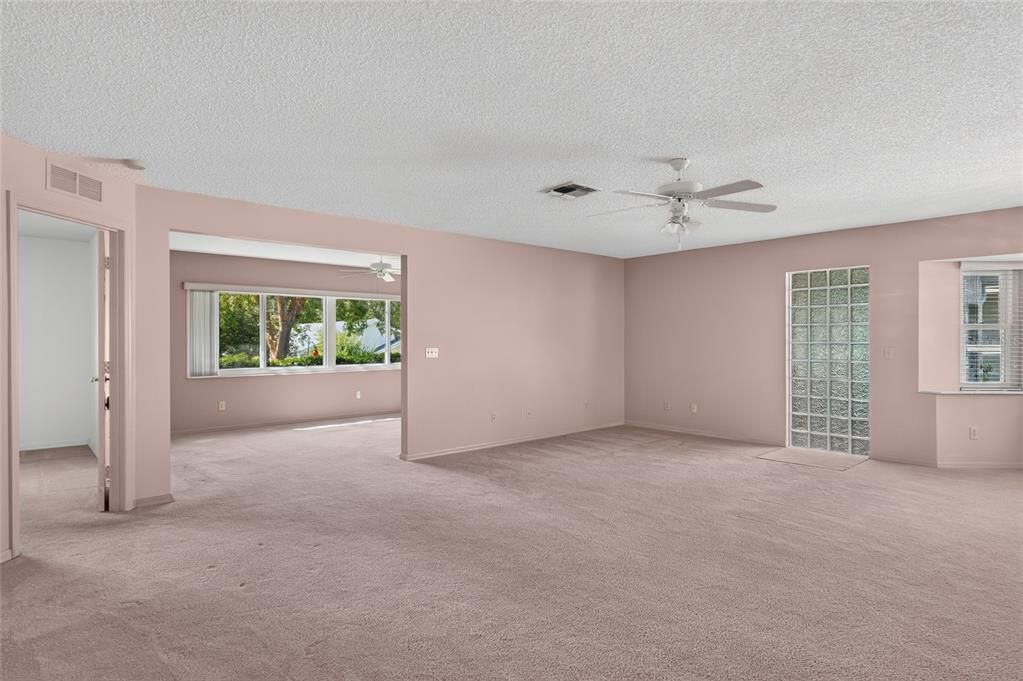 For Sale: $219,000 (2 beds, 2 baths, 1770 Square Feet)